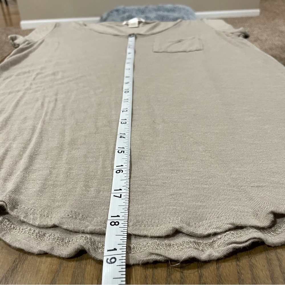Basic Tan Tee - Picture 5 of 6